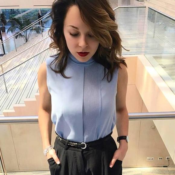 Meet your Posher, Jessica - Picture 1 of 1